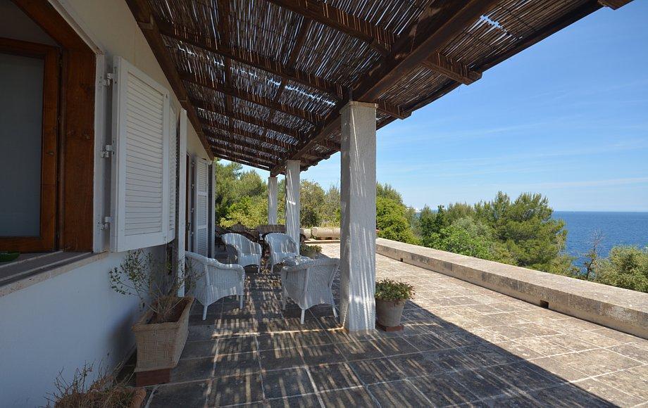 Rez de chaussée - Patio avec vue sur la mer